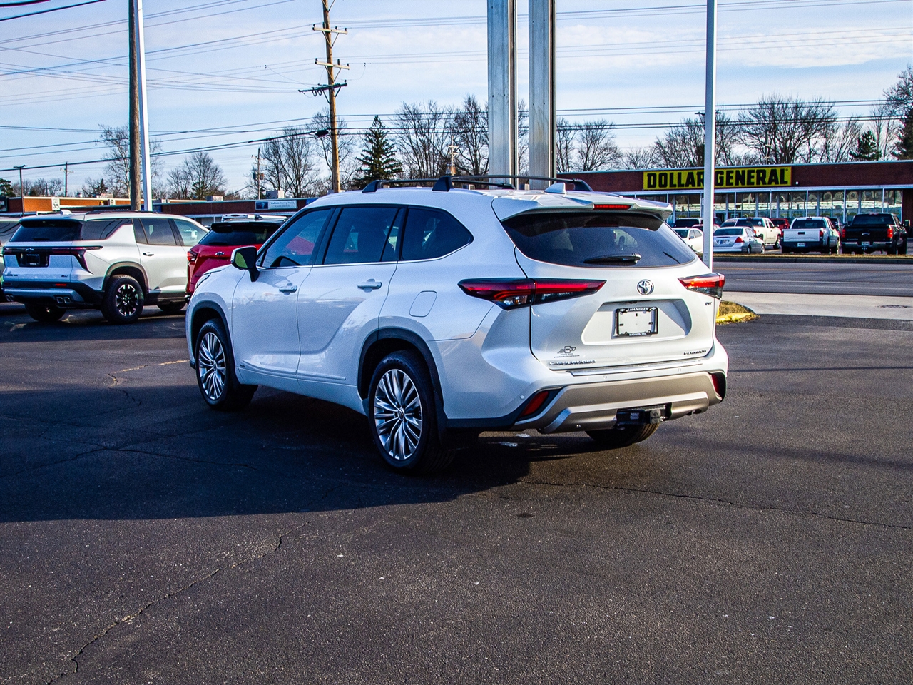 Toyota Highlander Hybrid Platinum AWD (Natl) 2025