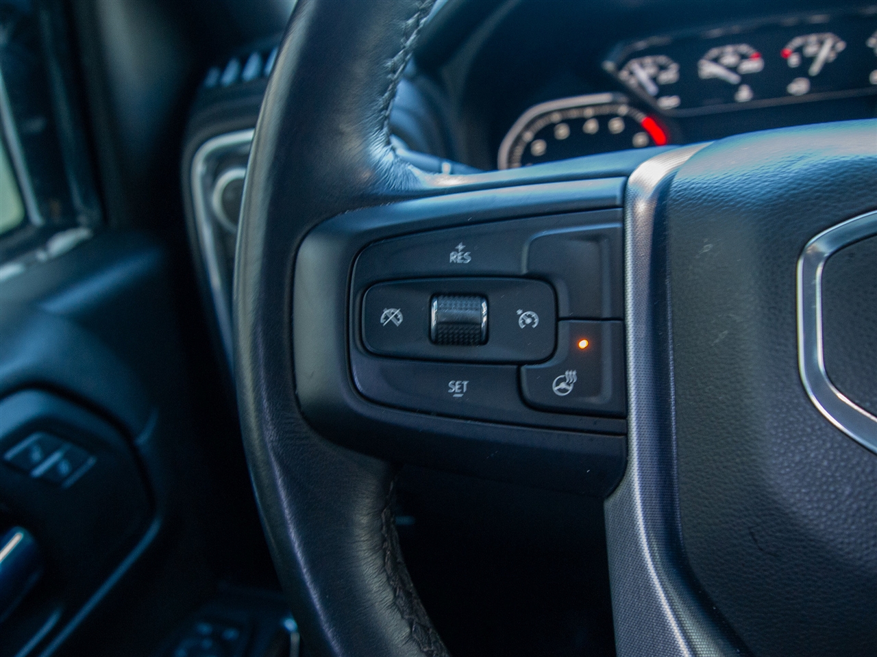 GMC Sierra 1500 Limited 4WD Double Cab 147" SLE 2022