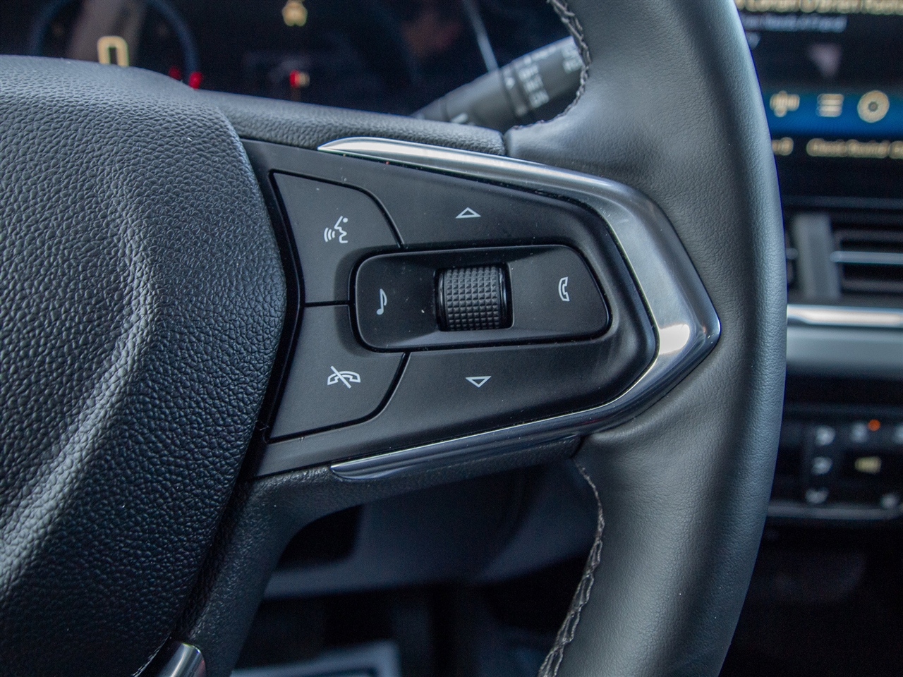 Chevrolet Trax FWD 4dr LT 2025