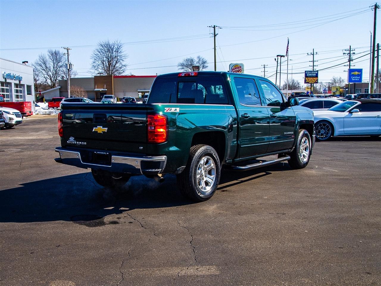 Chevrolet Silverado 1500 2WD Crew Cab 143.5" LT w/2LT 2015