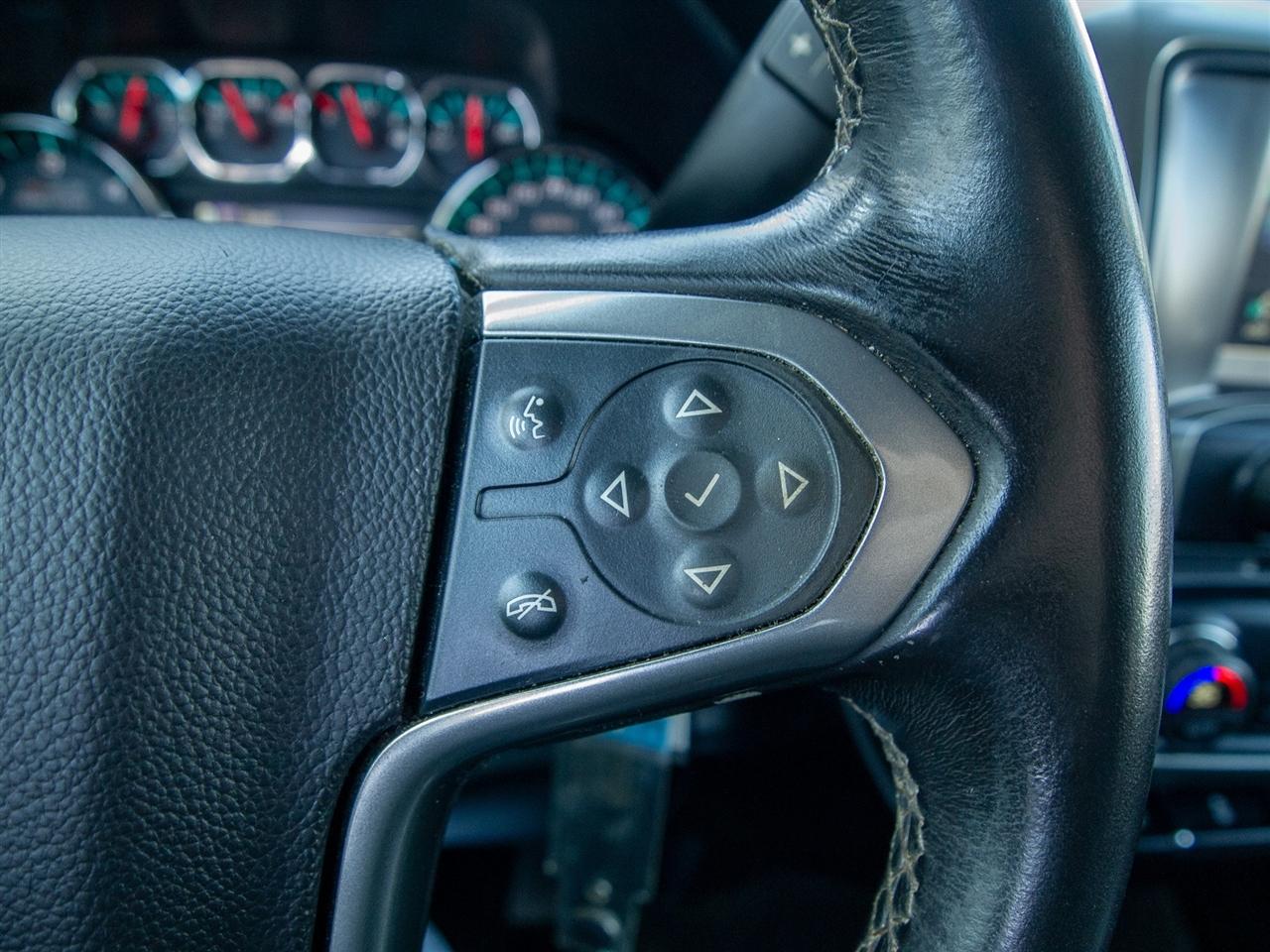 Chevrolet Silverado 1500 2WD Crew Cab 143.5" LT w/2LT 2015