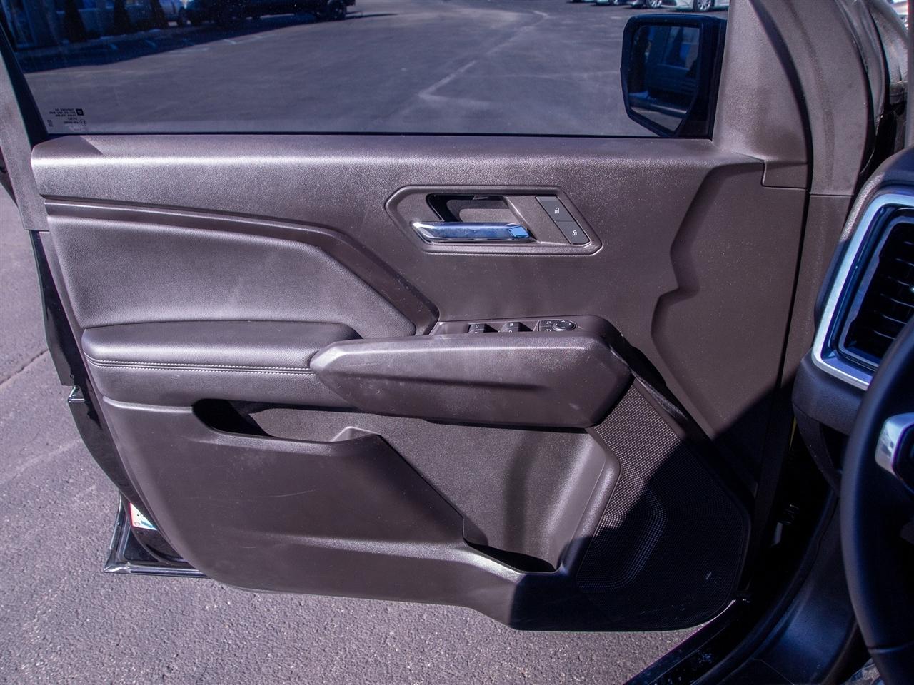 GMC Canyon 2WD Crew Cab Elevation 2023