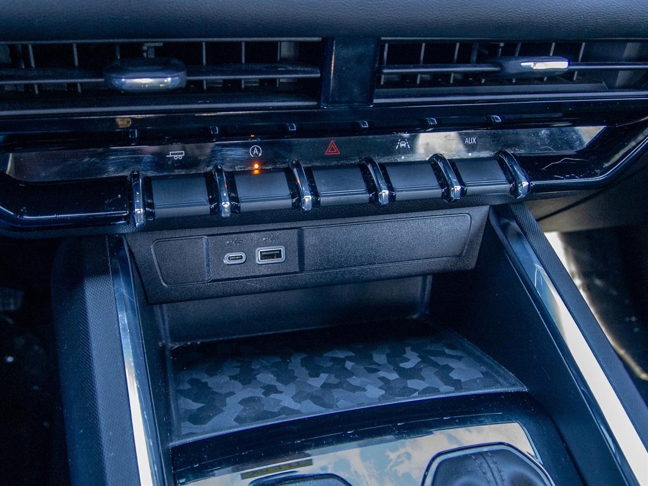 GMC Canyon 2WD Crew Cab Elevation 2023