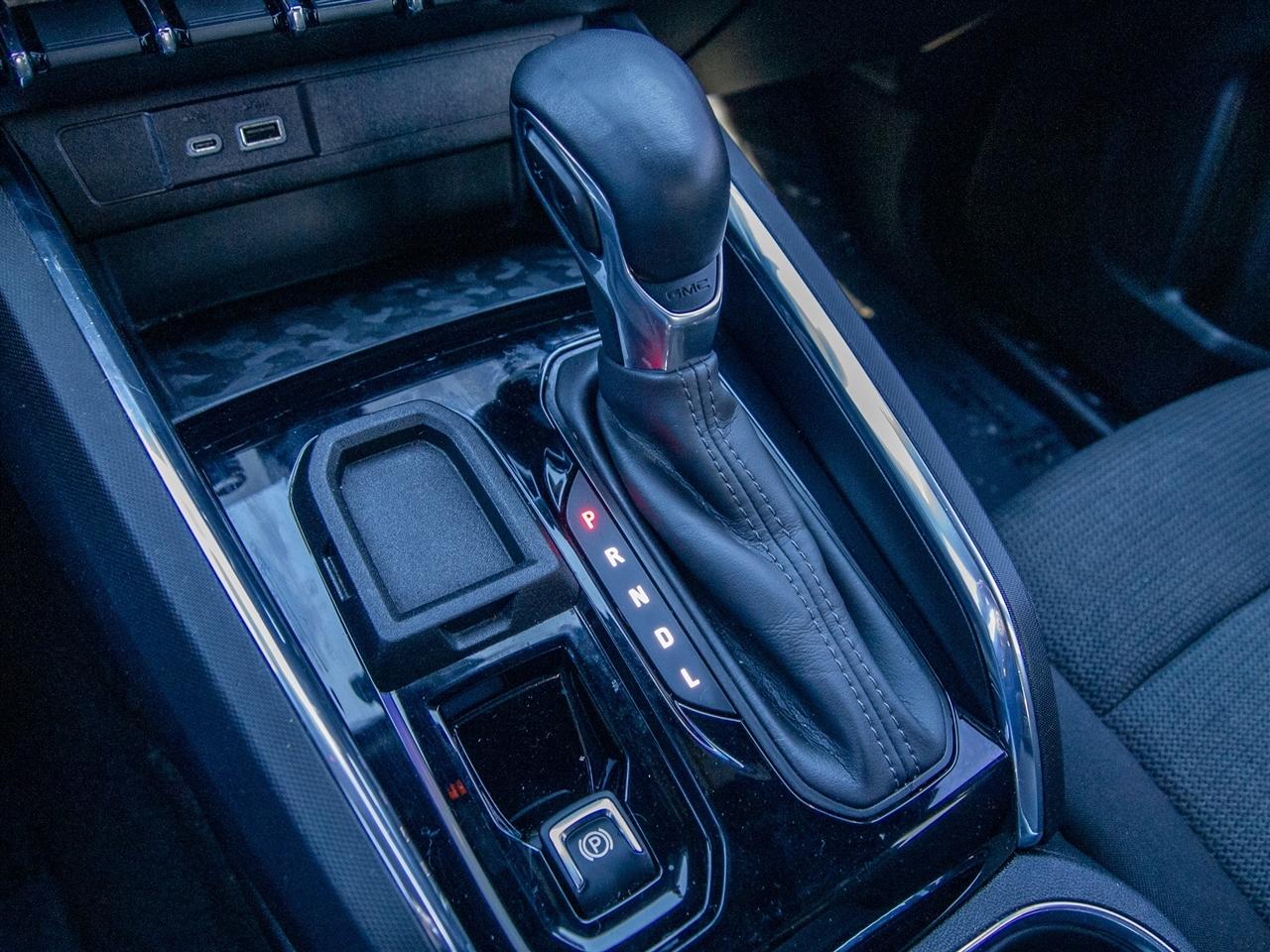 GMC Canyon 2WD Crew Cab Elevation 2023