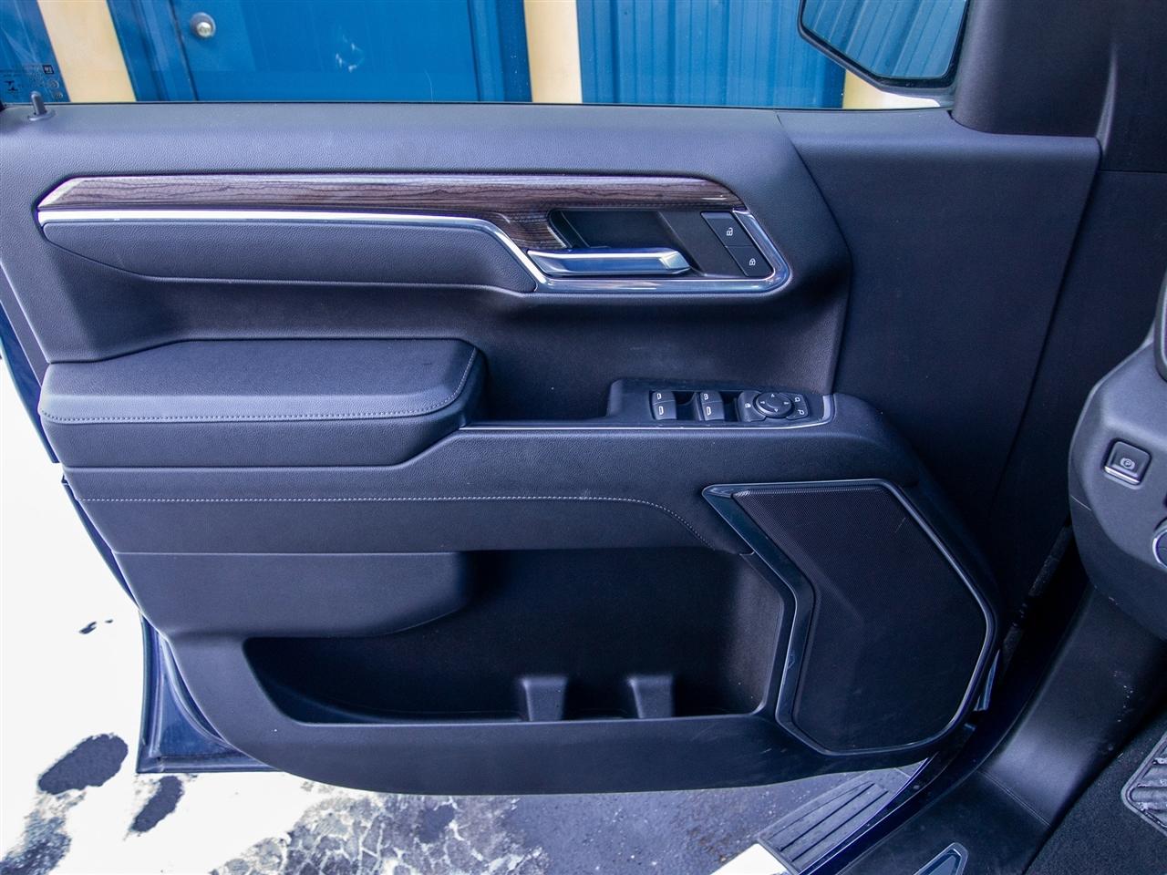 Chevrolet Silverado 1500 4WD Crew Cab 157" LT 2023