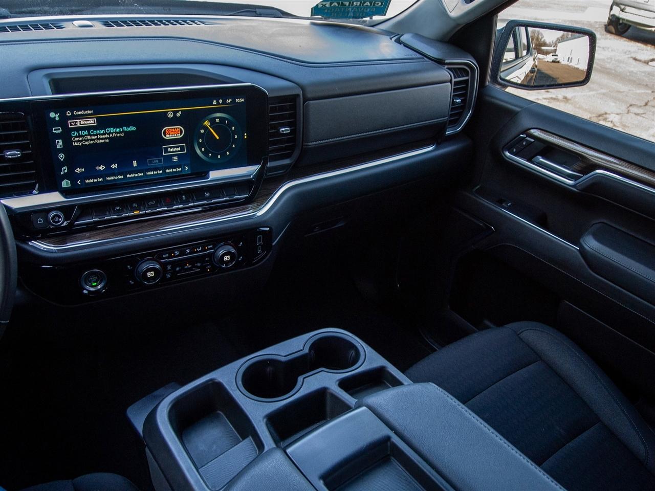 Chevrolet Silverado 1500 4WD Crew Cab 157" LT 2023