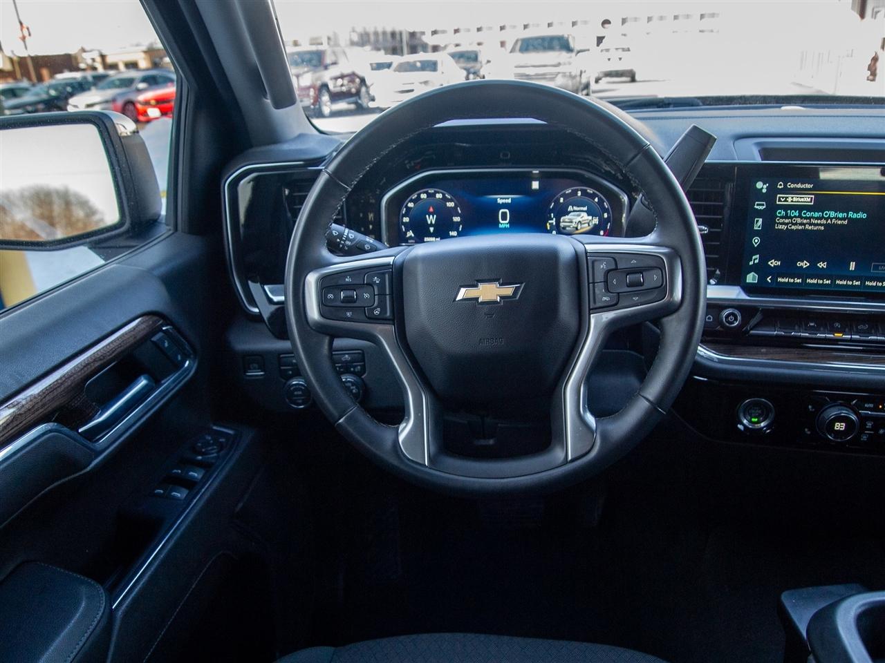 Chevrolet Silverado 1500 4WD Crew Cab 157" LT 2023