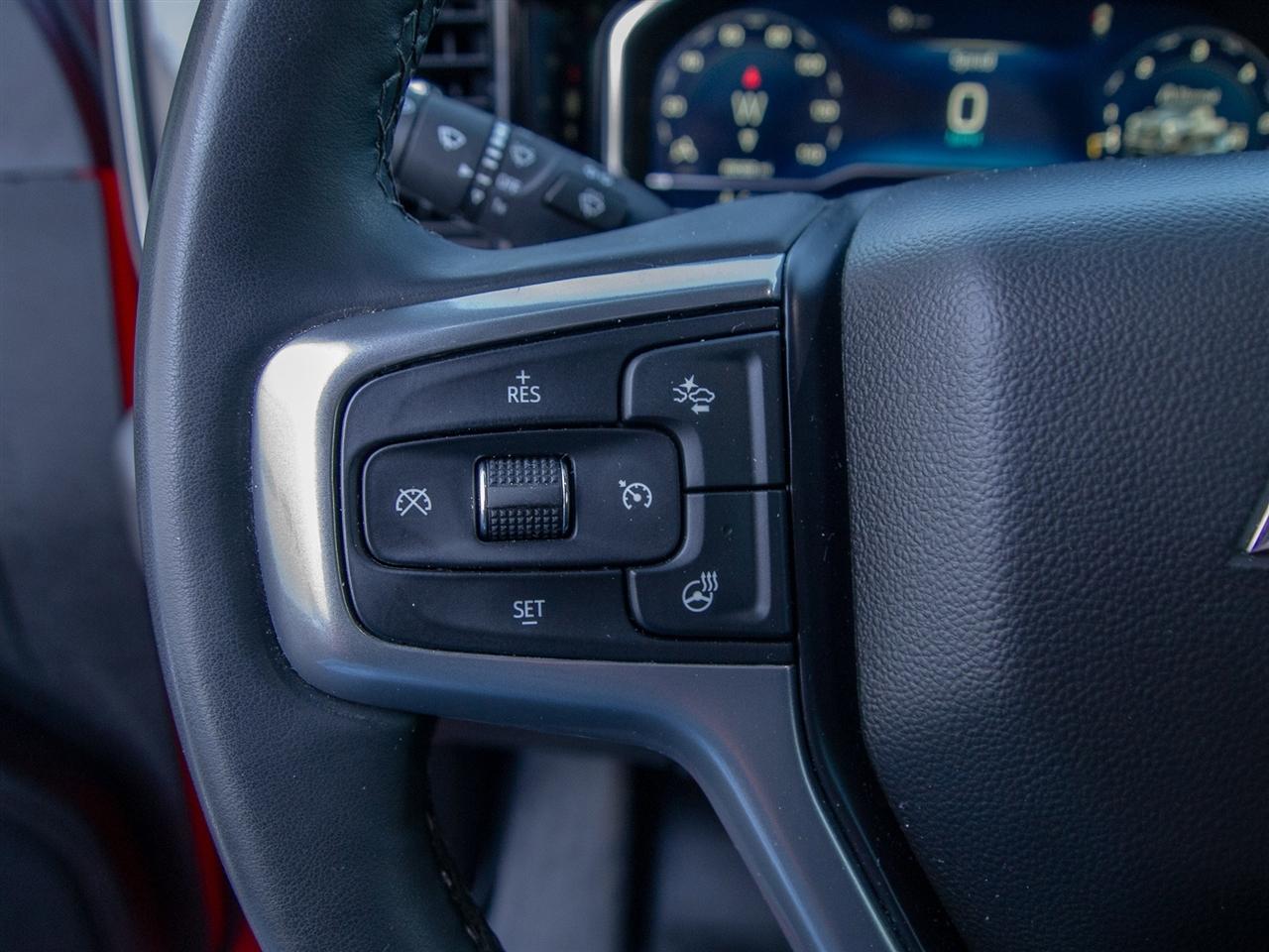 Chevrolet Silverado 2500HD 4WD Reg Cab 142" LT 2025