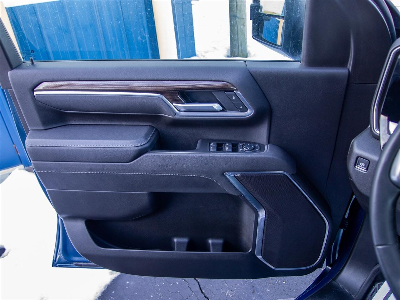 Chevrolet Silverado 3500HD 4WD Crew Cab 159" LT 2025