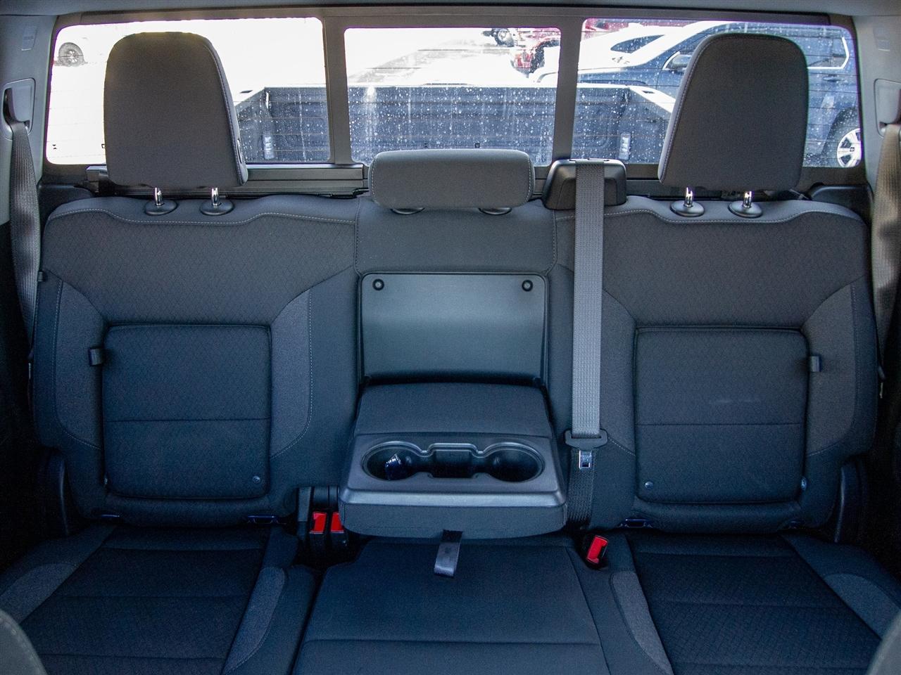 Chevrolet Silverado 3500HD 4WD Crew Cab 159" LT 2025