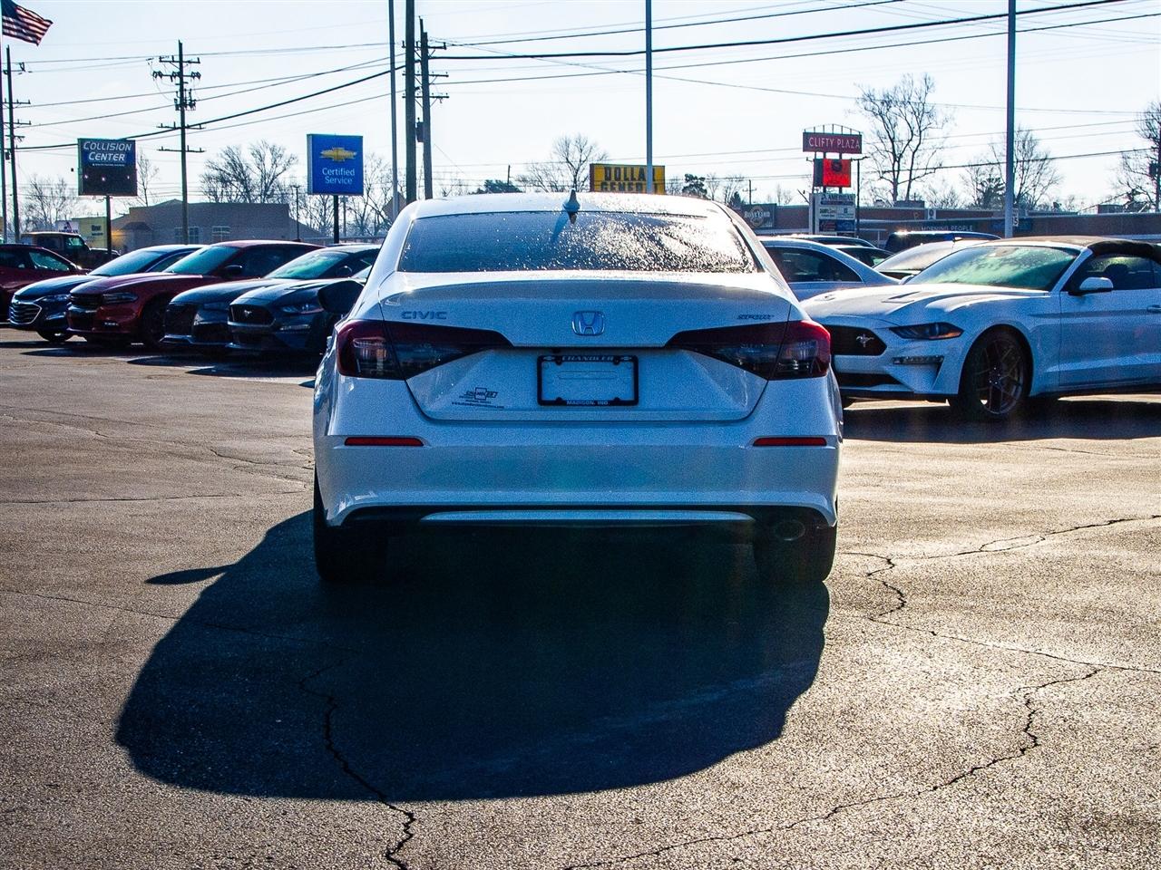 Honda Civic Sedan Sport CVT 2025