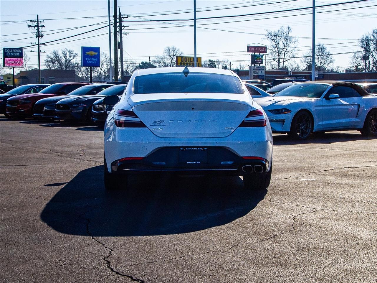 Genesis G70 2.0T AWD 2023