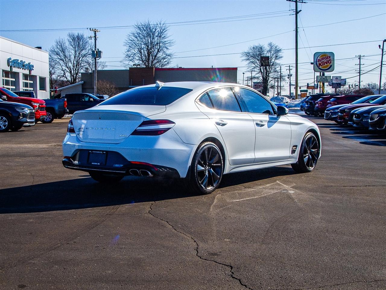 Genesis G70 2.0T AWD 2023