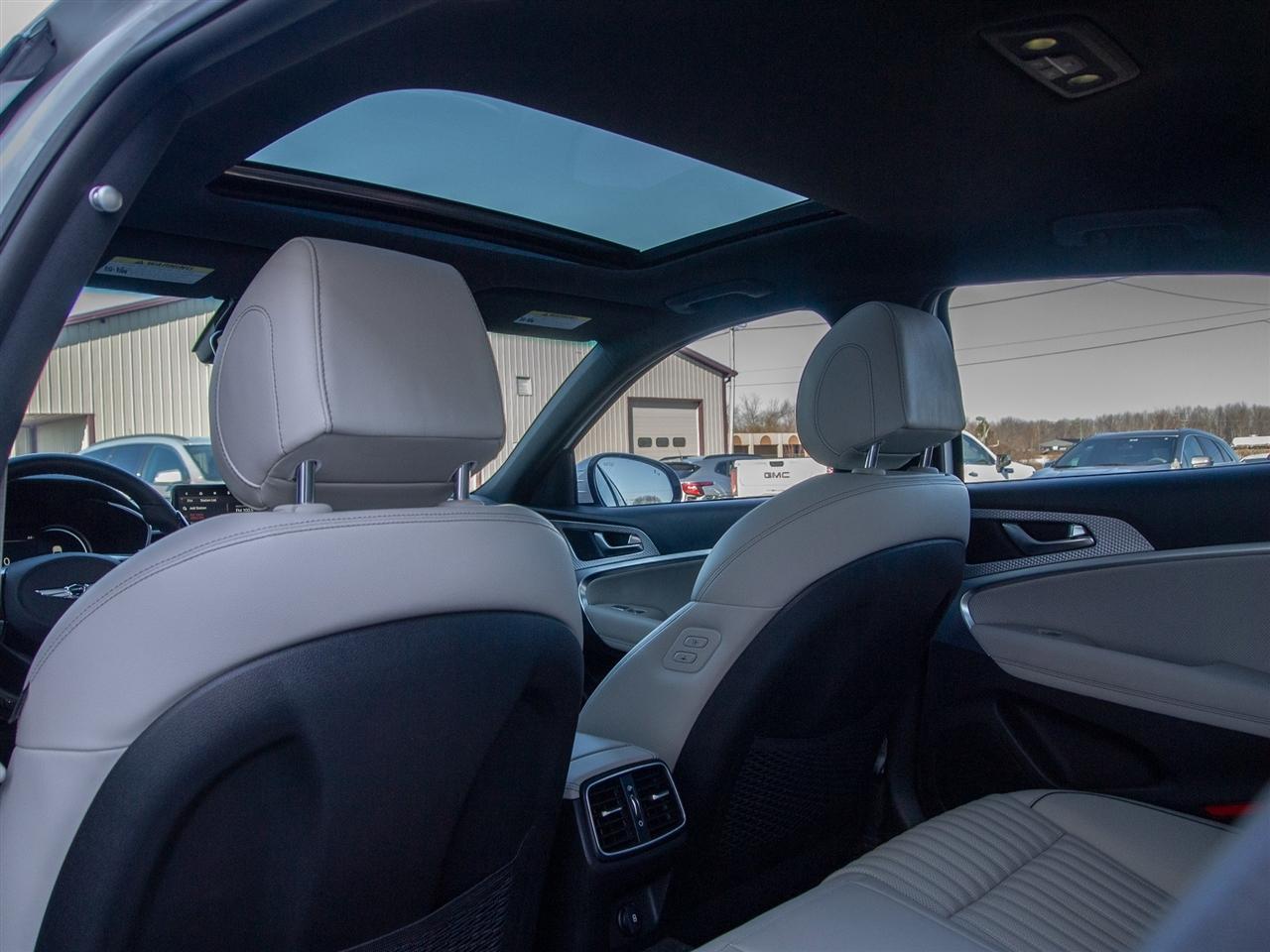 Genesis G70 2.0T AWD 2023