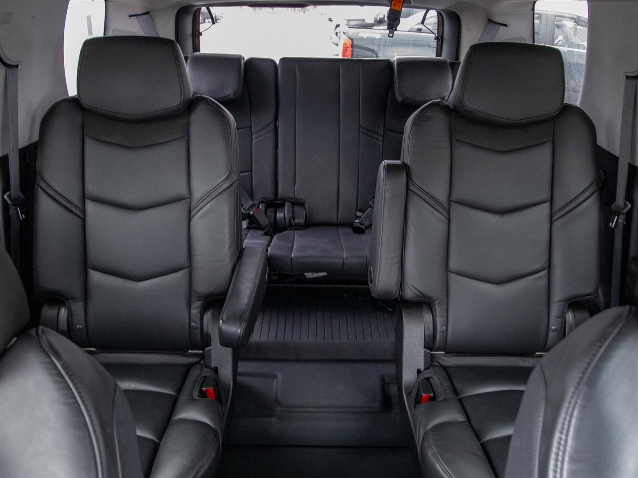 Cadillac Escalade 4WD 4dr Luxury 2019