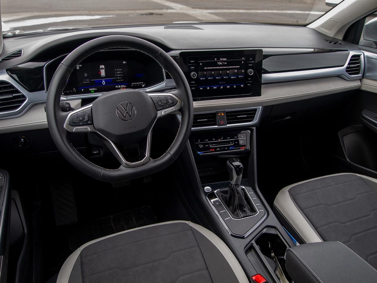 Volkswagen Taos SE FWD 2025