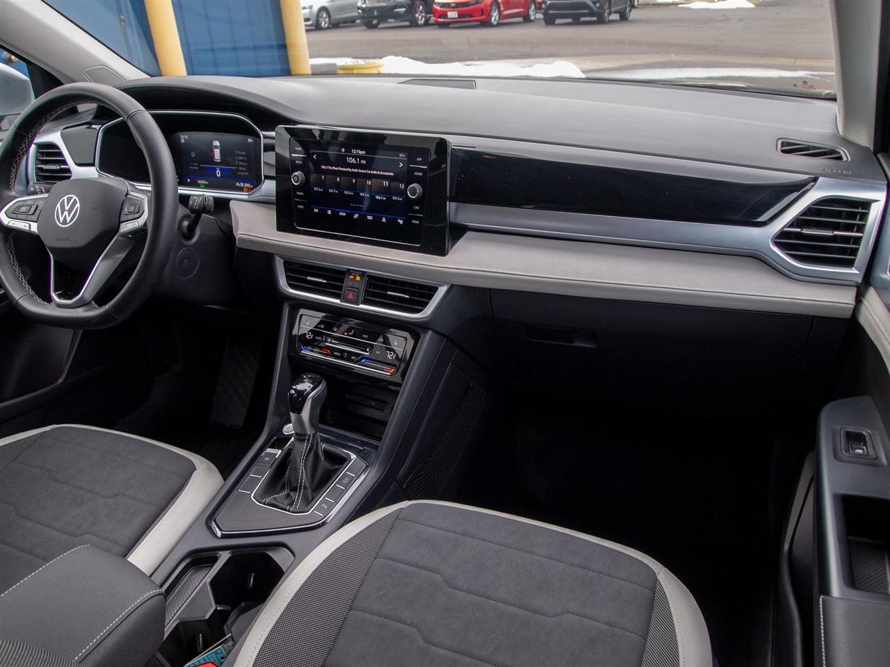 Volkswagen Taos SE FWD 2025