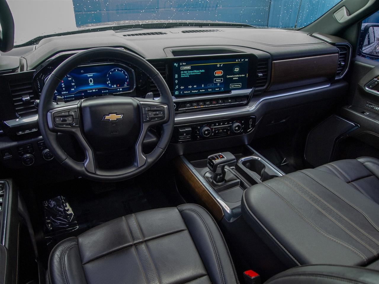 Chevrolet Silverado 1500 4WD Crew Cab 147" High Country 2024