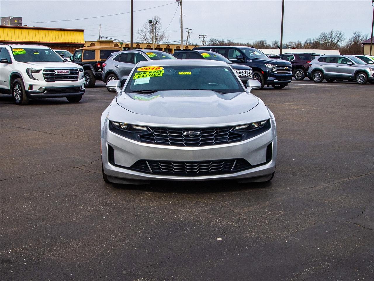 Chevrolet Camaro 2dr Cpe 2LT 2019