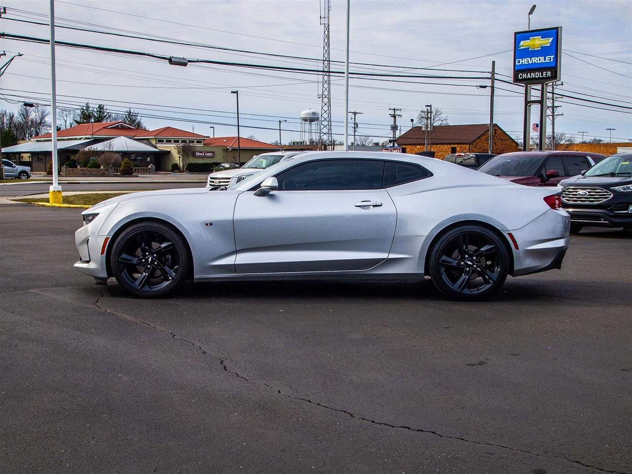 Chevrolet Camaro 2dr Cpe 2LT 2019