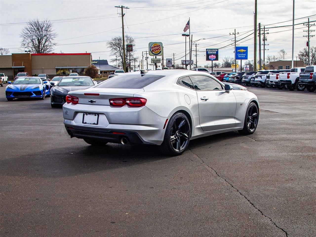 Chevrolet Camaro 2dr Cpe 2LT 2019