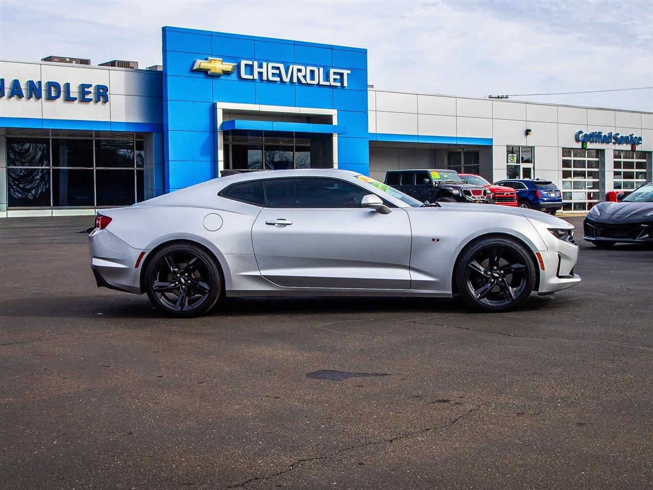 Chevrolet Camaro 2dr Cpe 2LT 2019