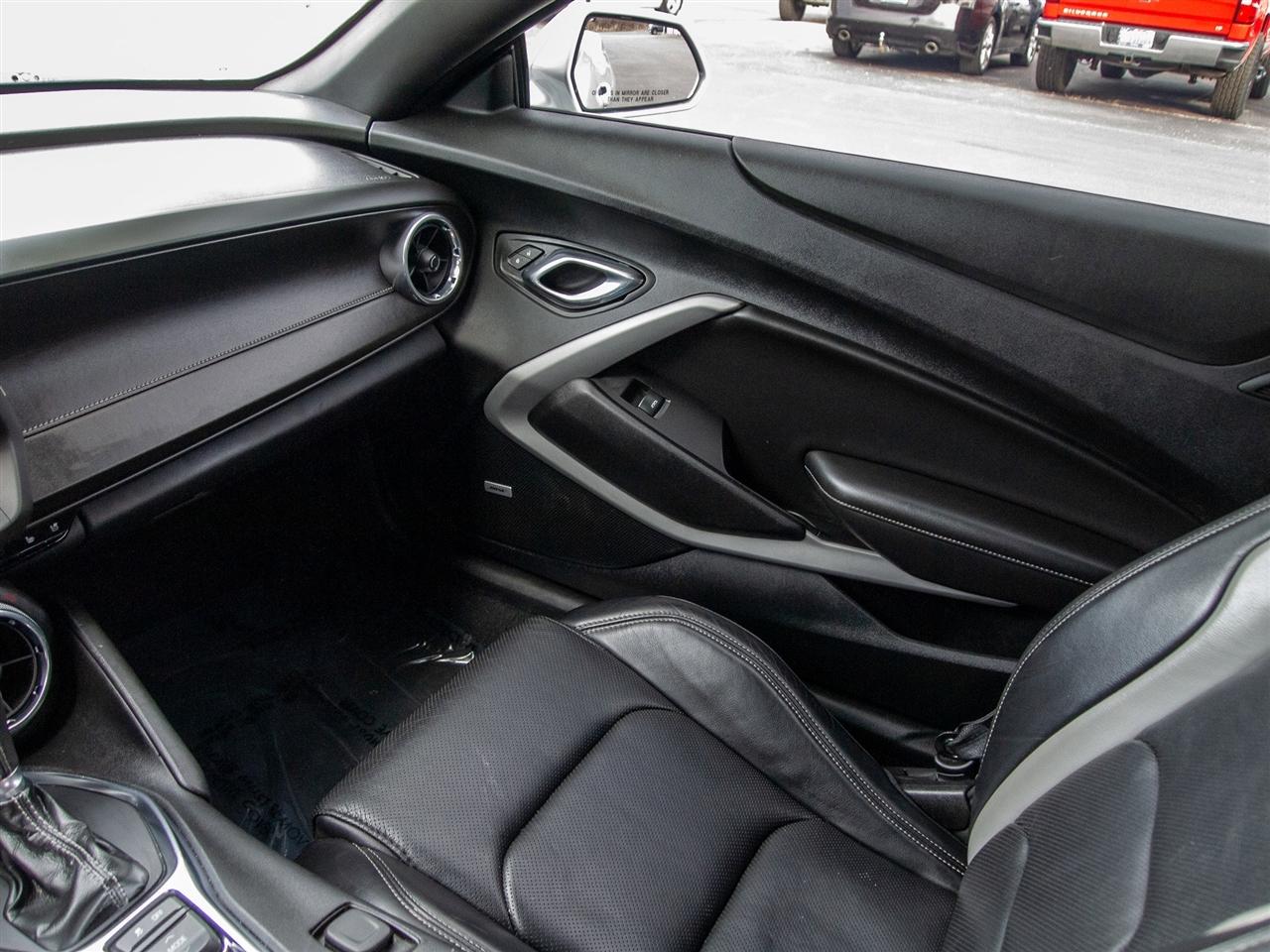 Chevrolet Camaro 2dr Cpe 2LT 2019