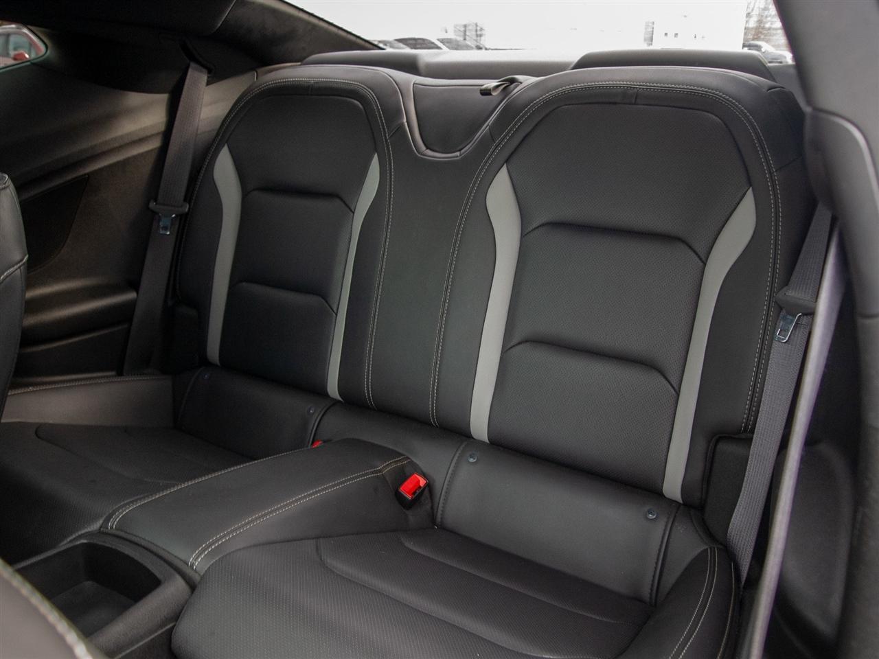 Chevrolet Camaro 2dr Cpe 2LT 2019