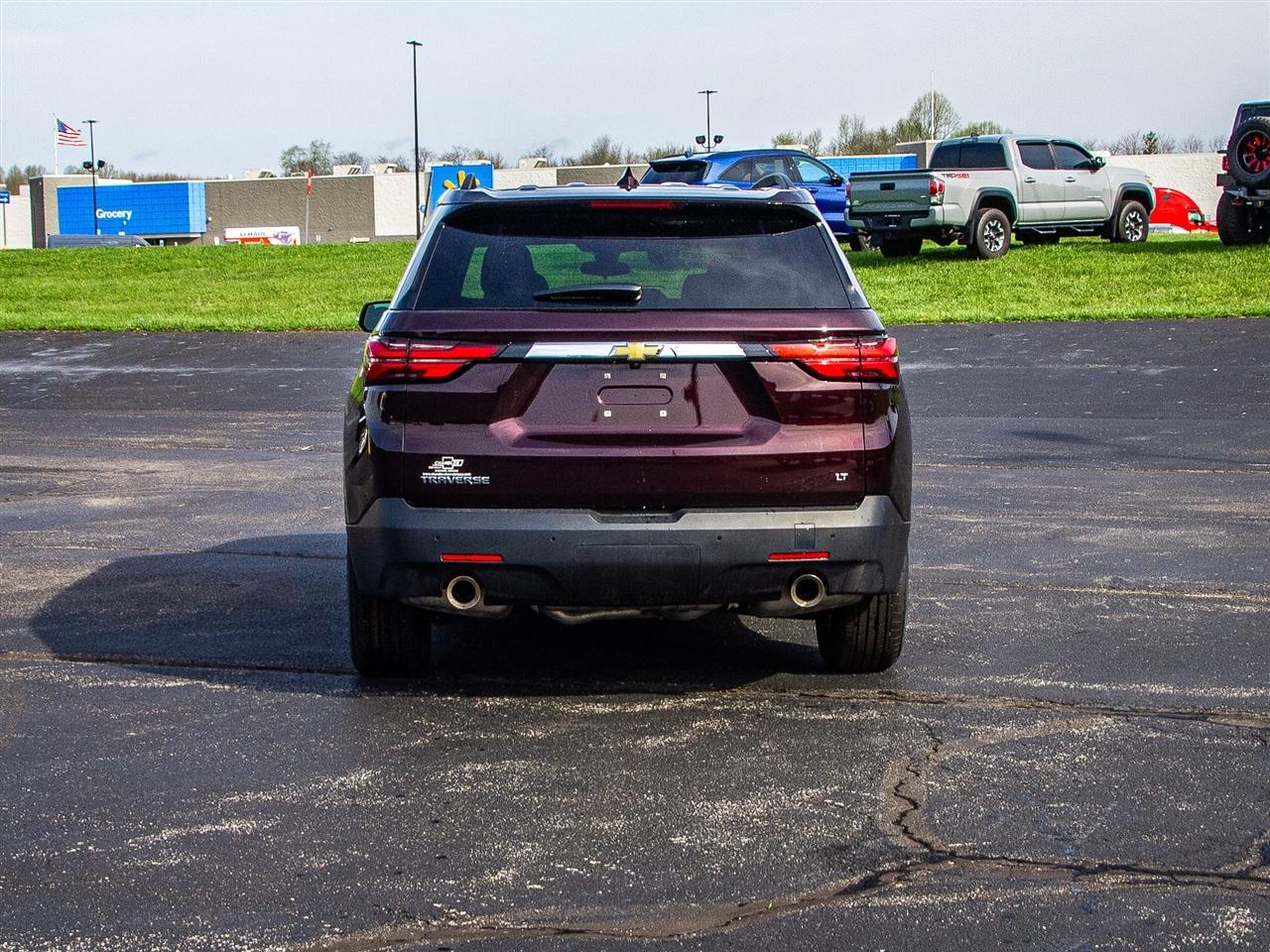 Chevrolet Traverse FWD 4dr LT Cloth w/1LT 2023