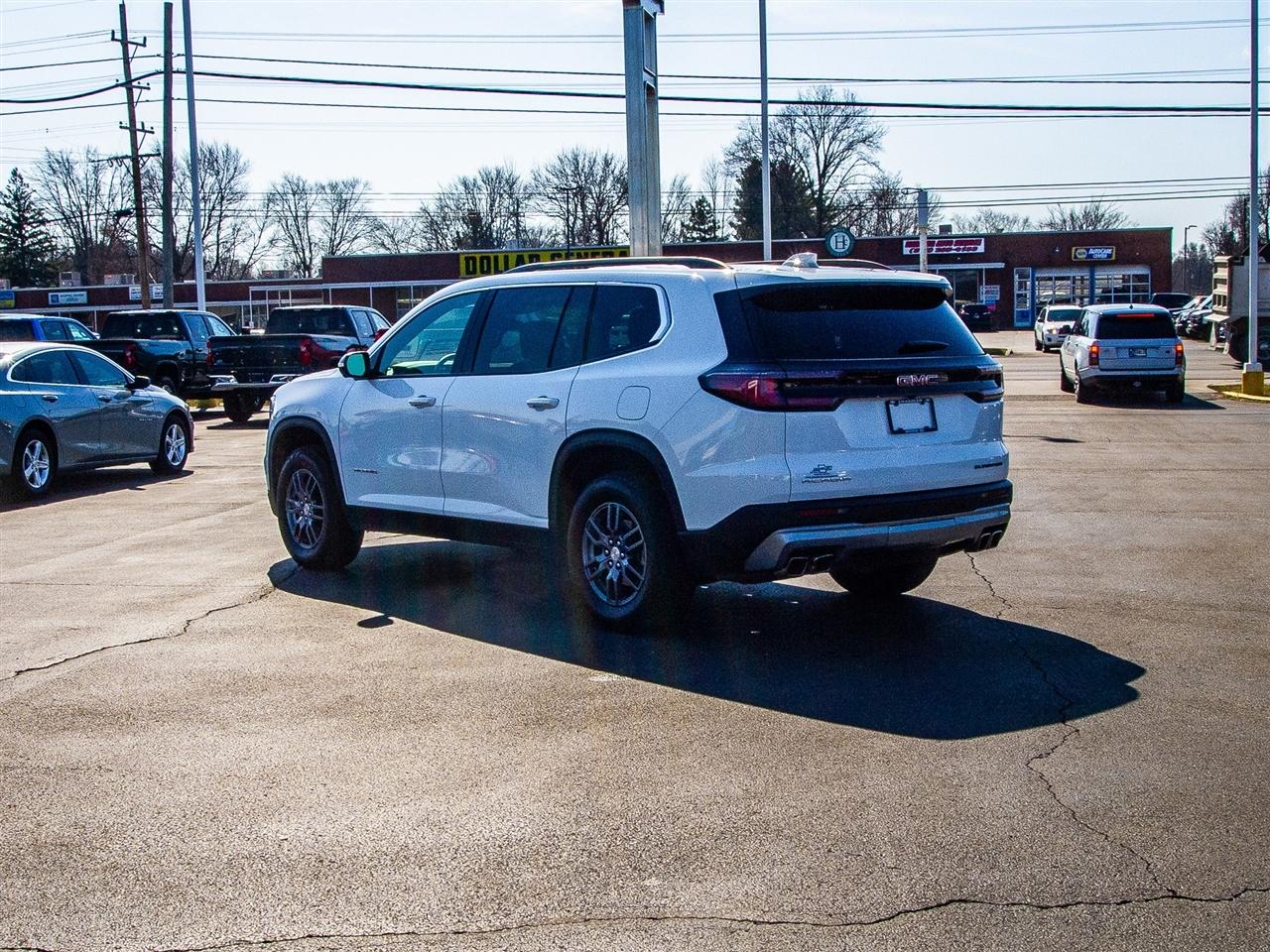 GMC Acadia FWD 4dr Elevation 2025