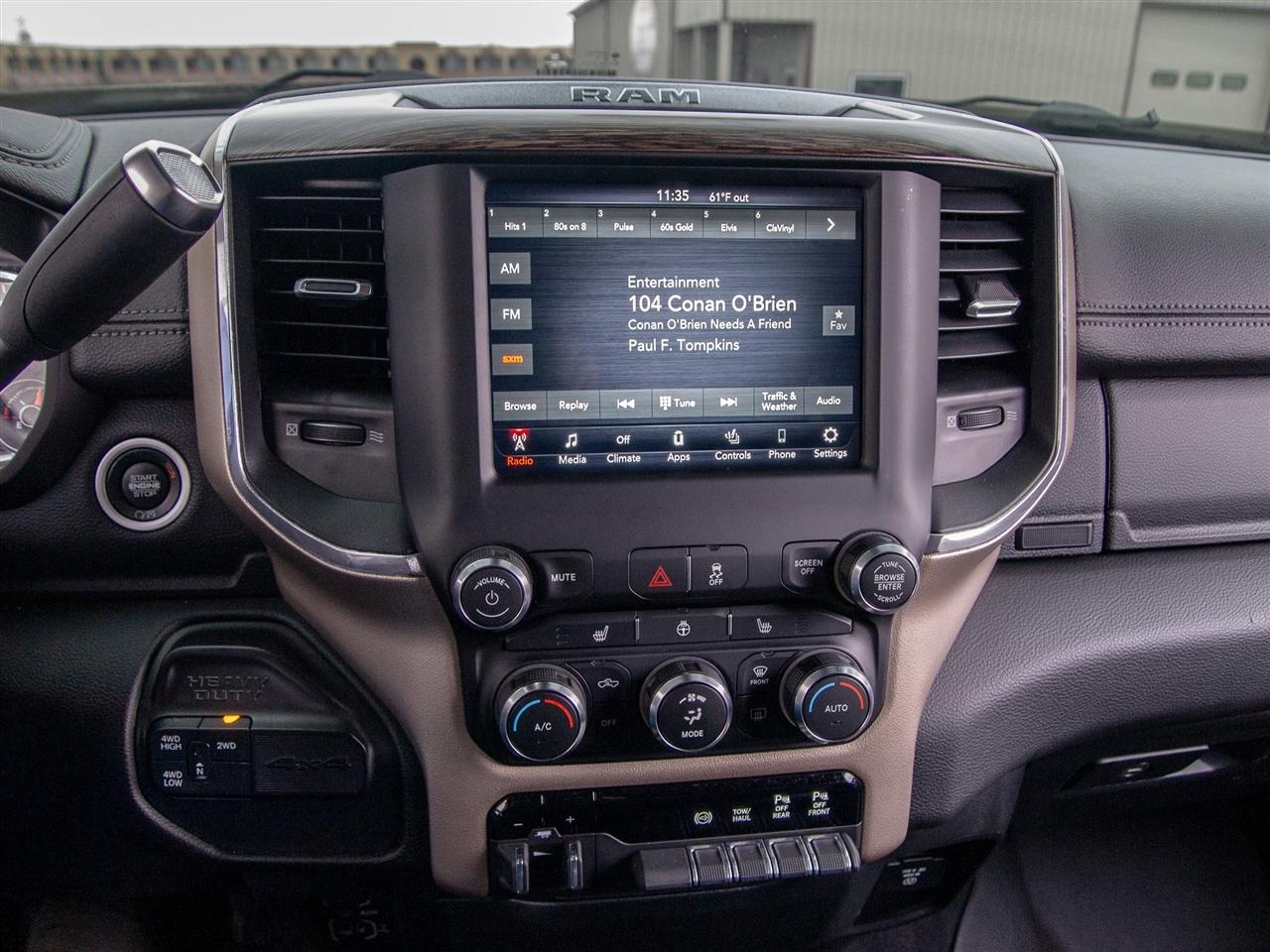 RAM 2500 Laramie 4x4 Crew Cab 6'4" Box 2021