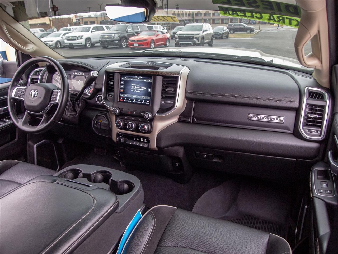 RAM 2500 Laramie 4x4 Crew Cab 6'4" Box 2021