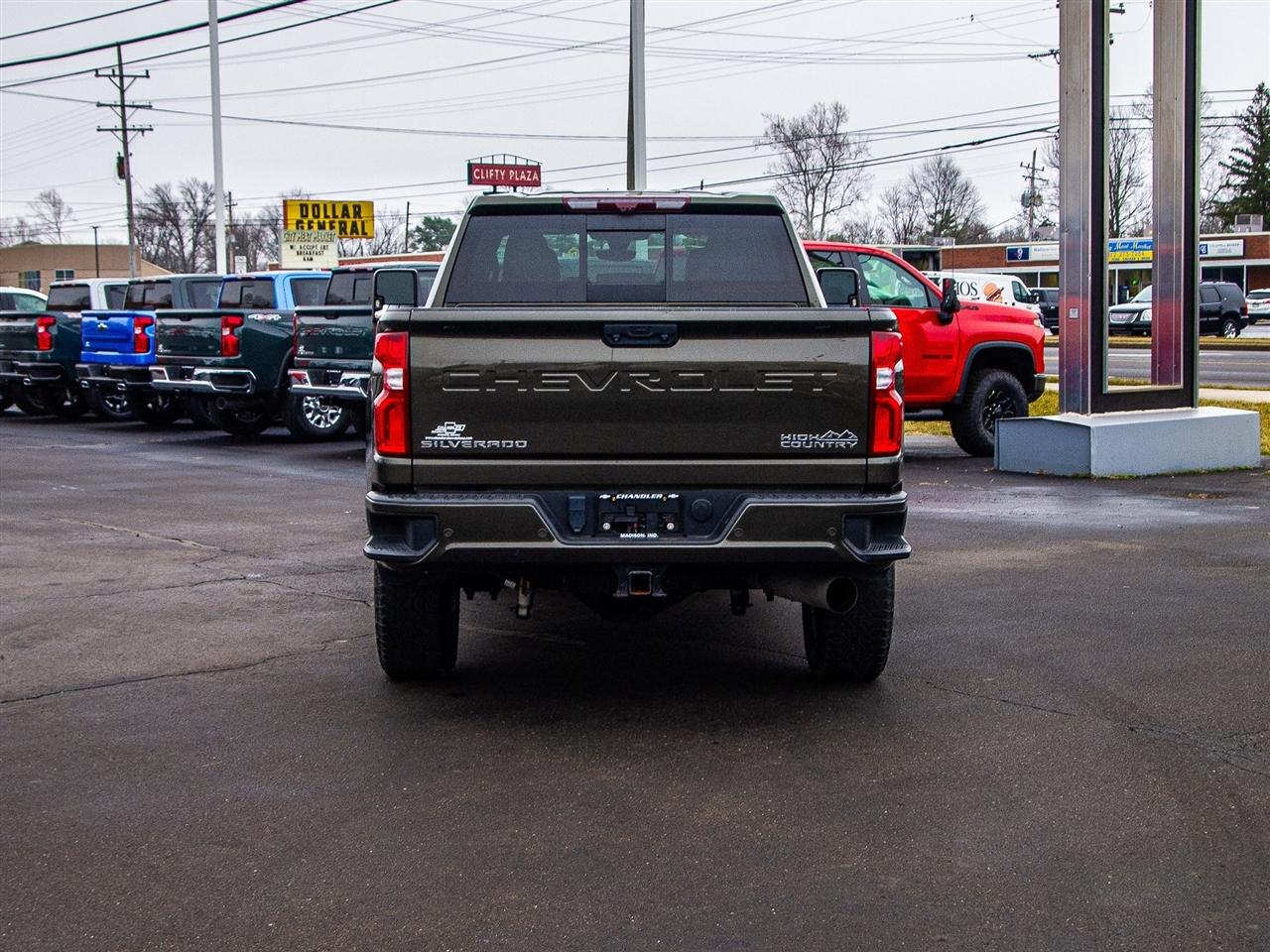 Chevrolet Silverado 3500HD 4WD Crew Cab 159" High Country 2023