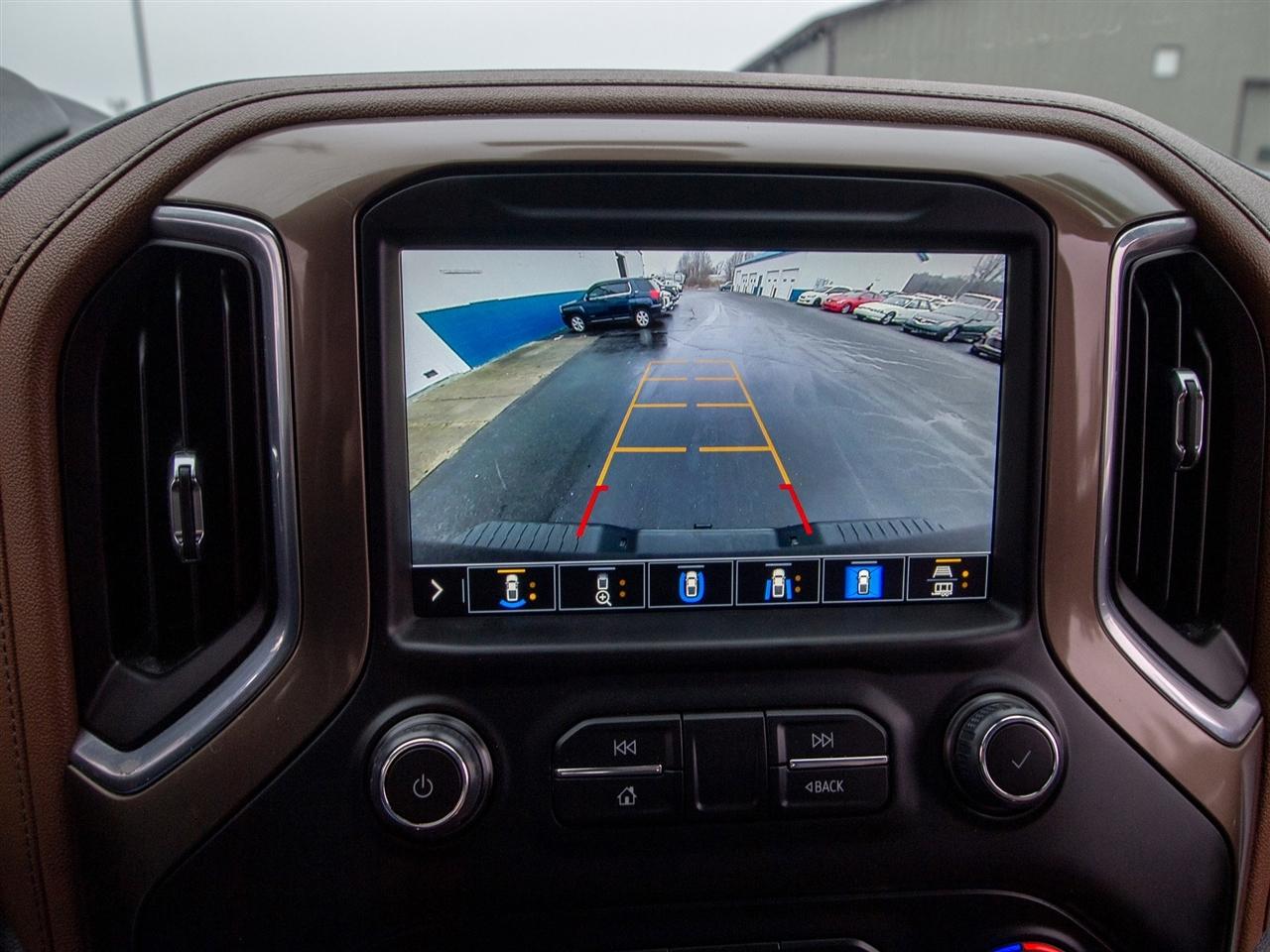 Chevrolet Silverado 3500HD 4WD Crew Cab 159" High Country 2023