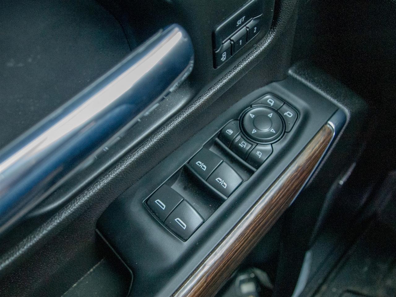 Chevrolet Silverado 3500HD 4WD Crew Cab 159" High Country 2023