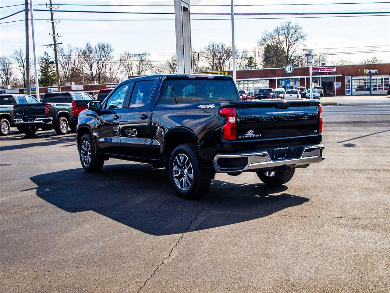 Chevrolet Silverado 1500 4WD Crew Cab 147" LT w/2FL 2023