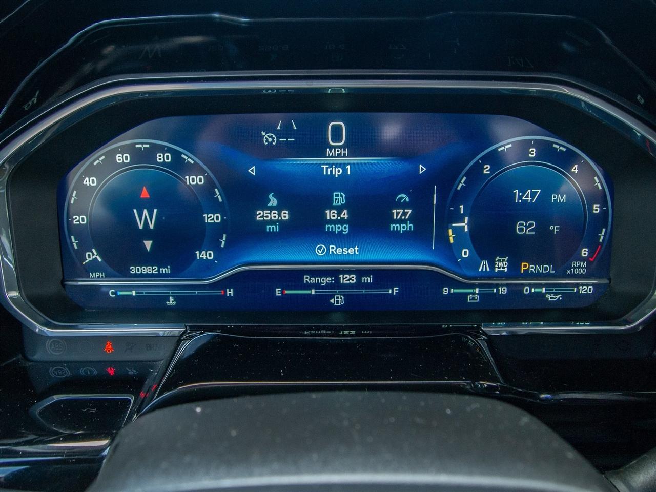 Chevrolet Silverado 1500 4WD Crew Cab 147" LT w/2FL 2023