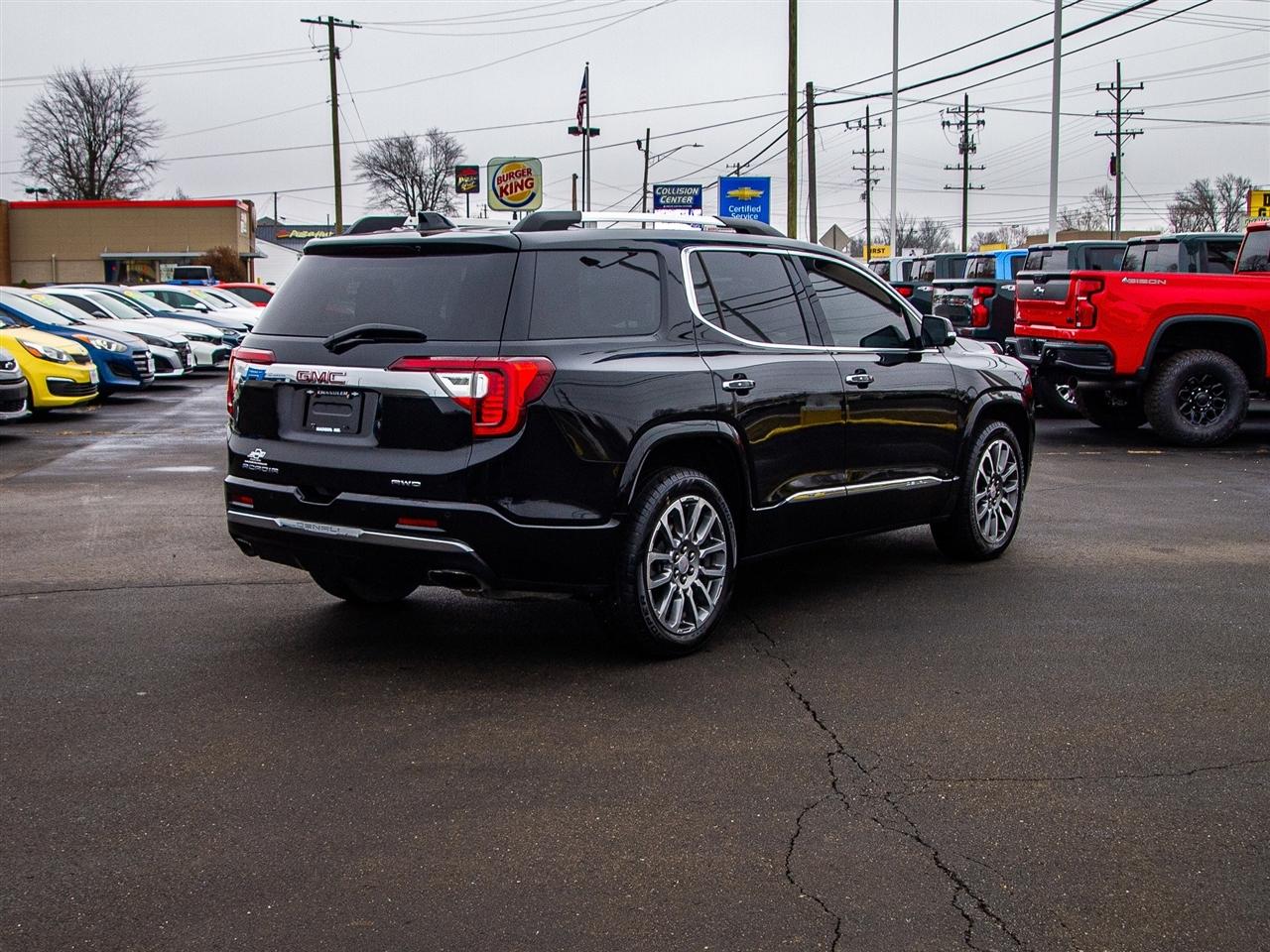 GMC Acadia AWD 4dr Denali 2022