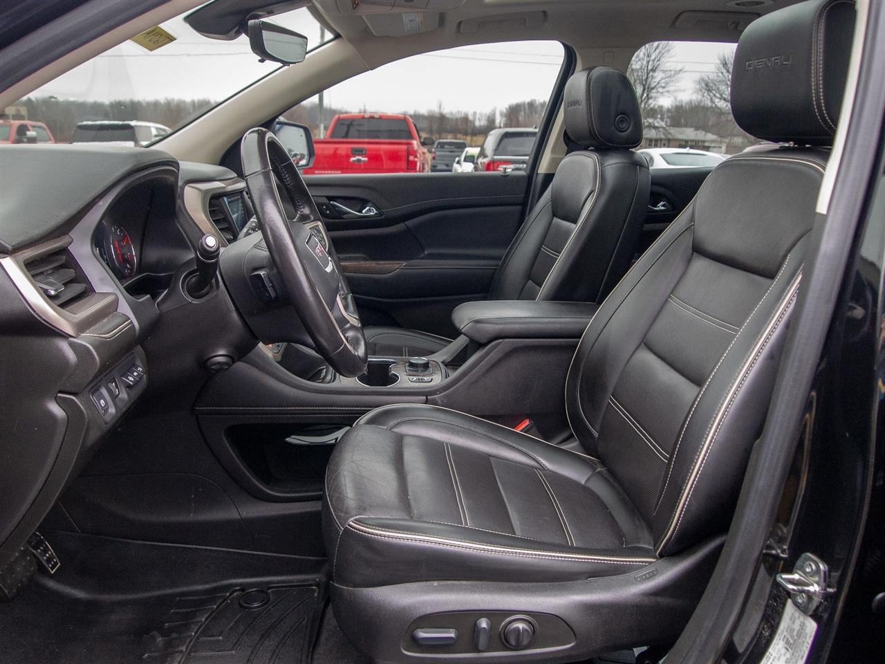 GMC Acadia AWD 4dr Denali 2022