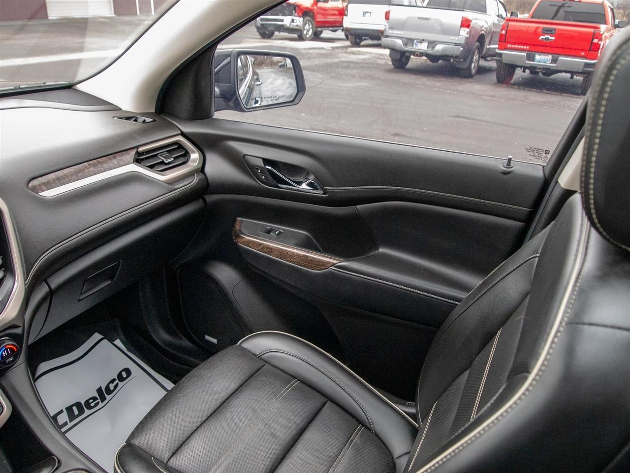 GMC Acadia AWD 4dr Denali 2022