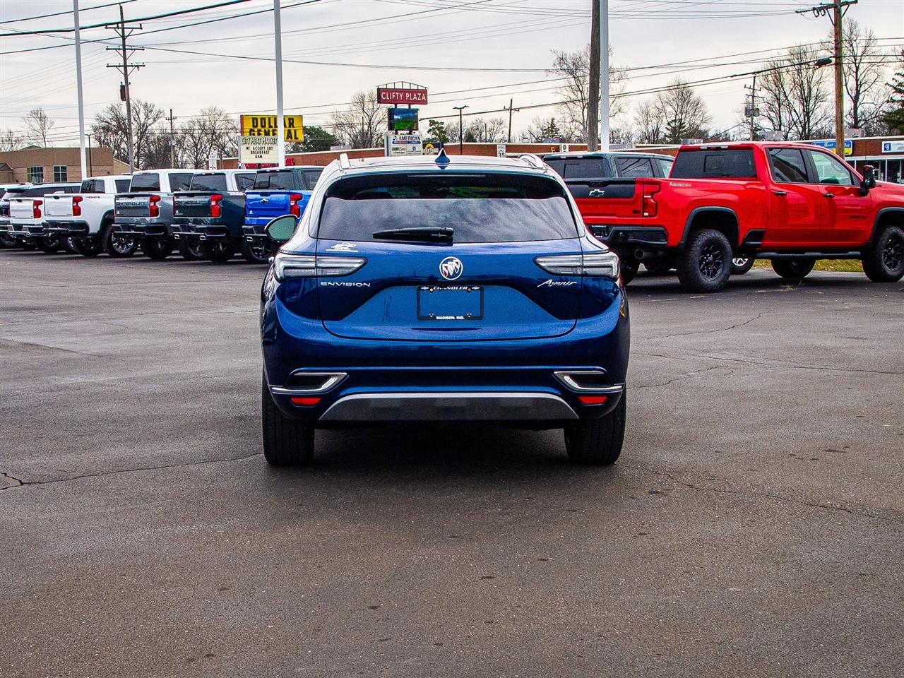 Buick Envision FWD 4dr Avenir 2023