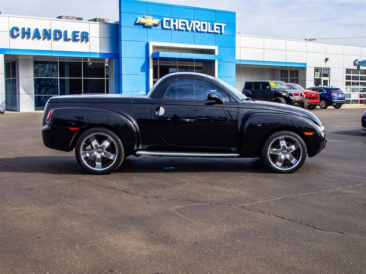 Chevrolet SSR Reg Cab 116.0" WB LS 2004