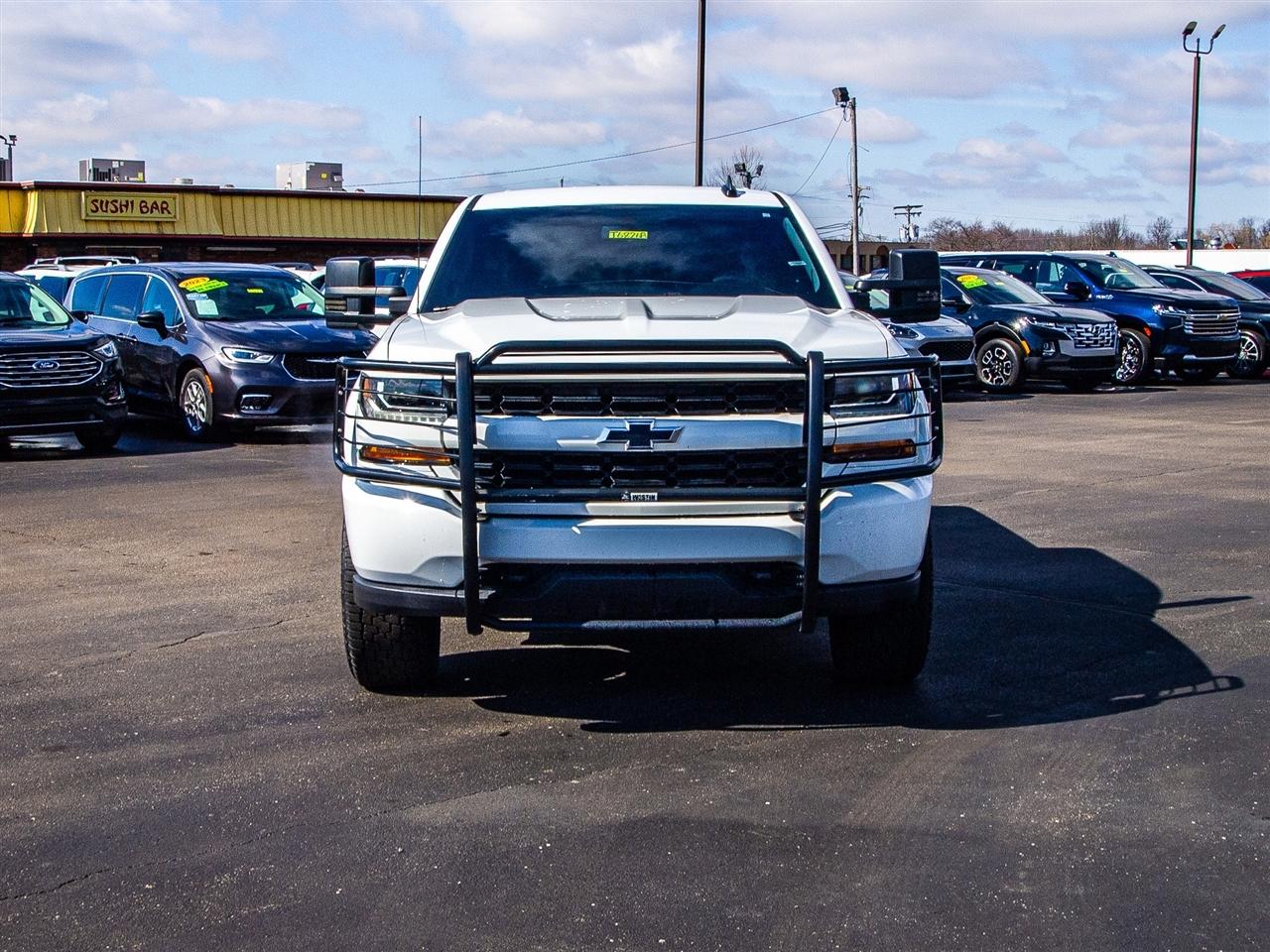 Chevrolet Silverado 1500 4WD Double Cab 143.5" Custom 2017