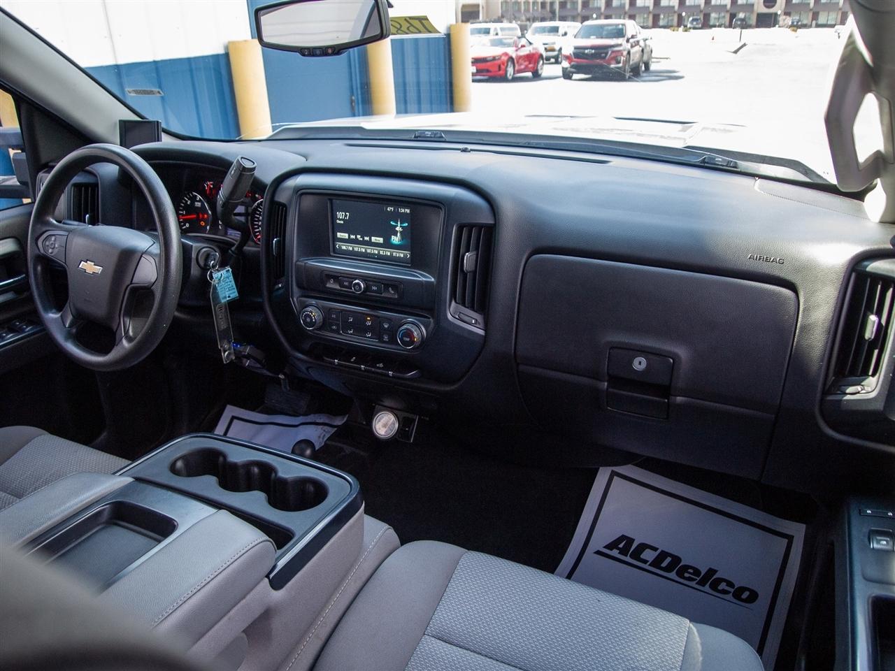 Chevrolet Silverado 1500 4WD Double Cab 143.5" Custom 2017