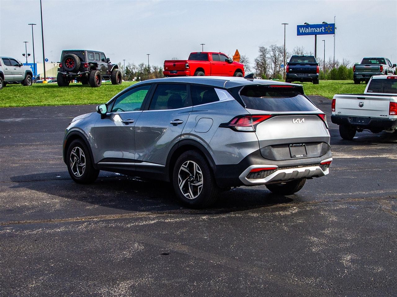 Kia Sportage LX FWD 2024