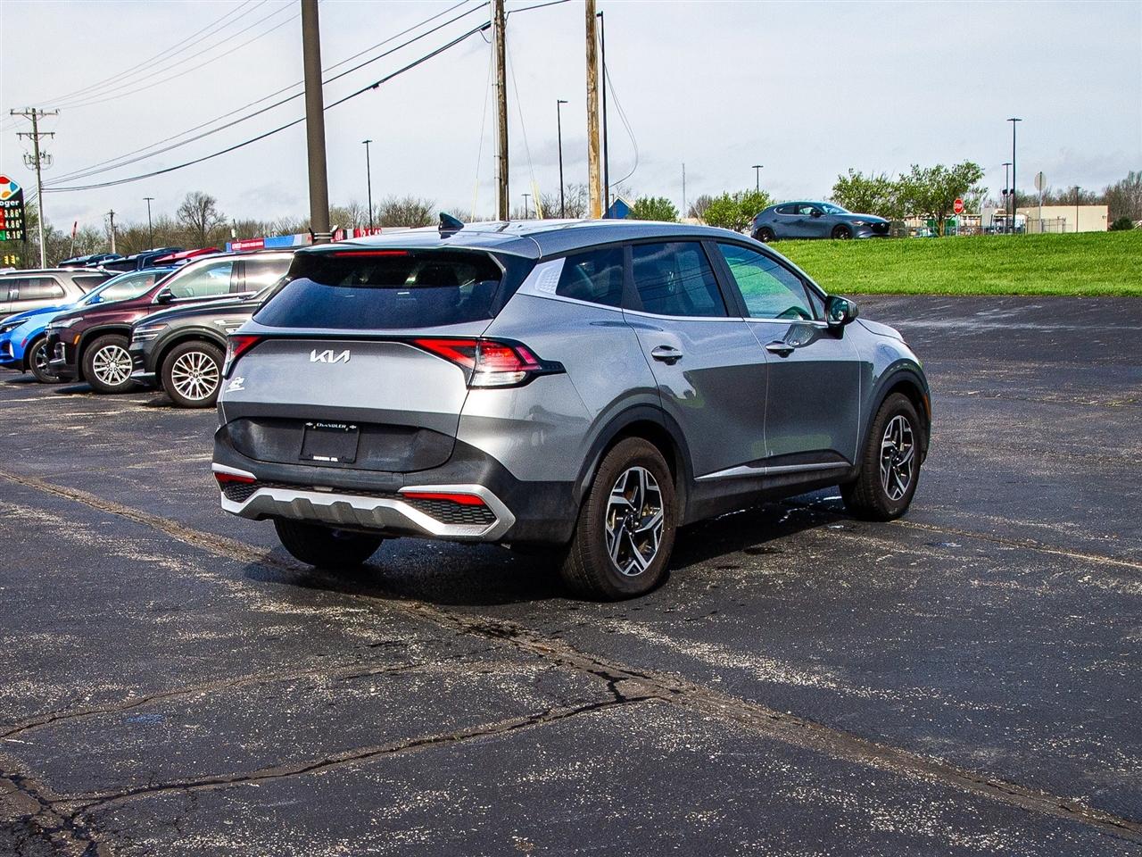 Kia Sportage LX FWD 2024