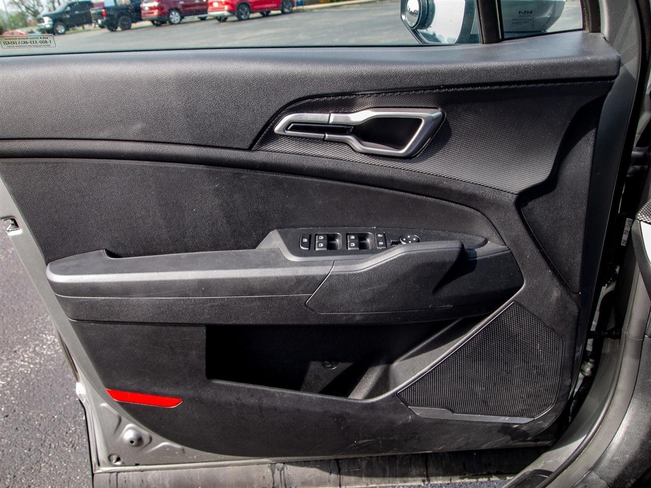 Kia Sportage LX FWD 2024