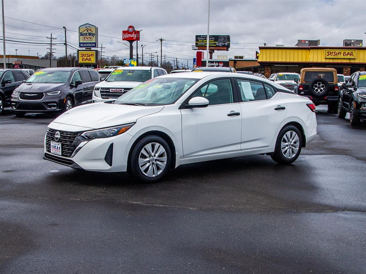 Nissan Sentra S CVT 2024