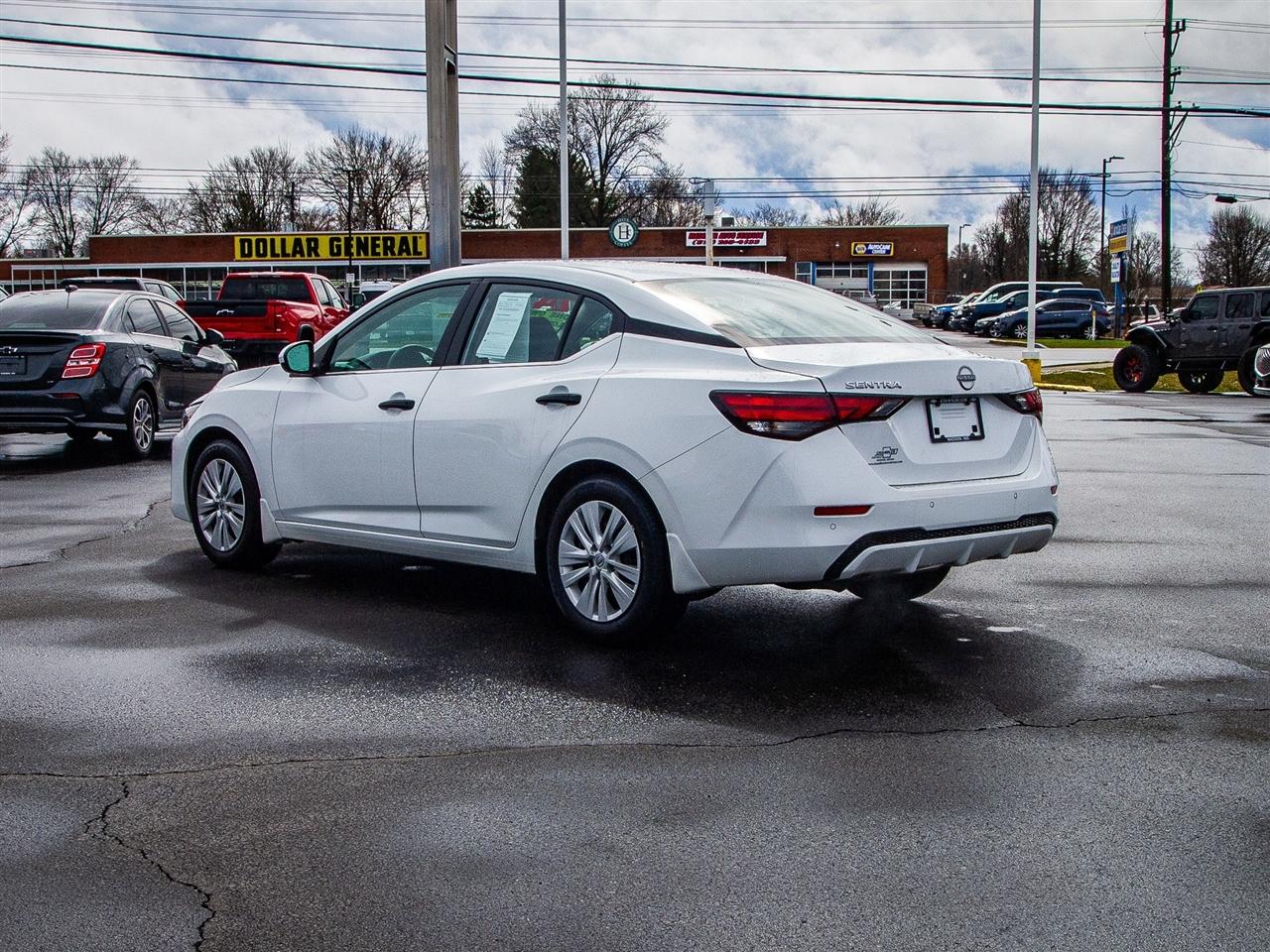 Nissan Sentra S CVT 2024
