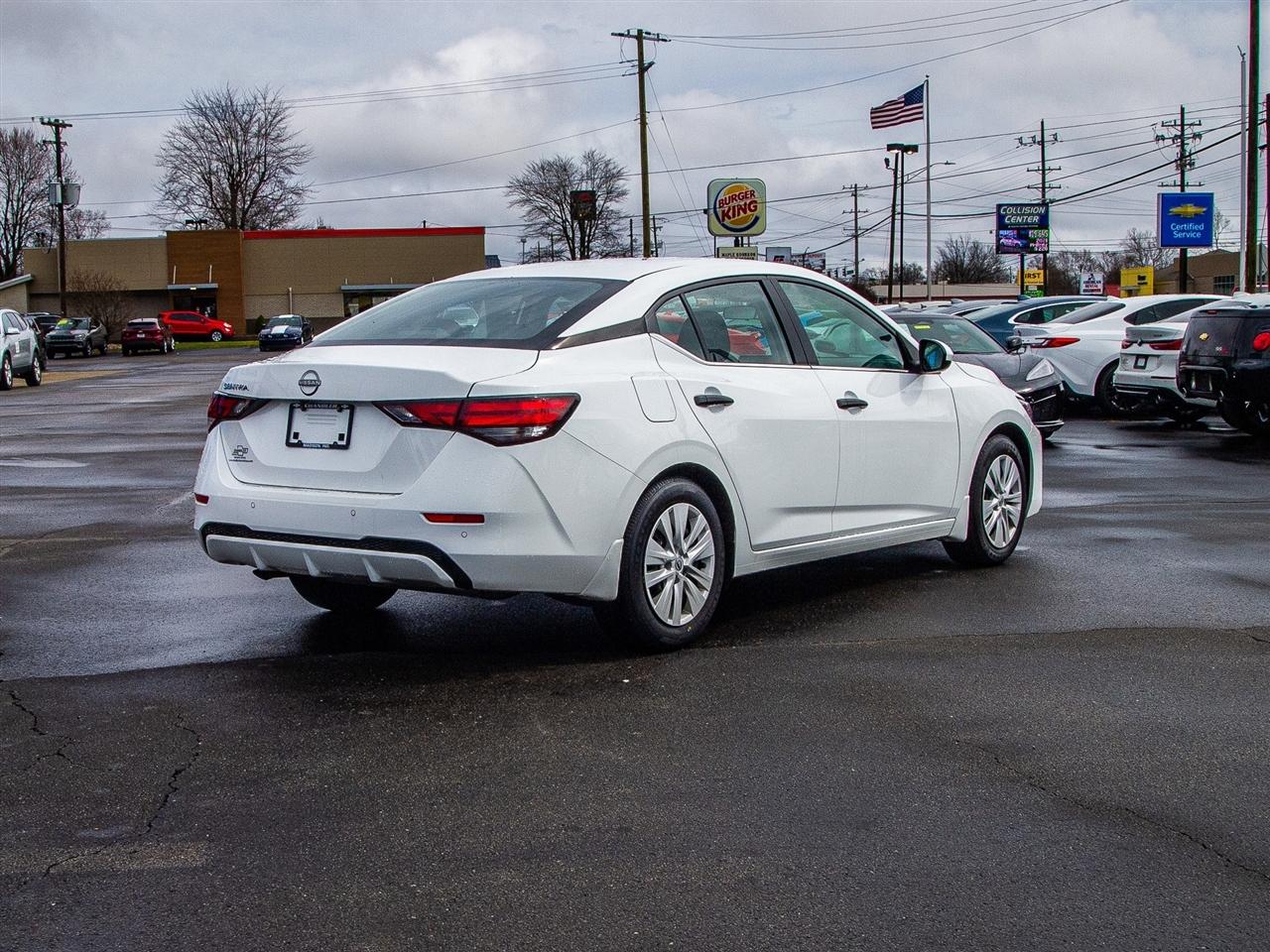 Nissan Sentra S CVT 2024
